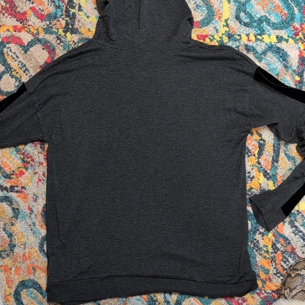 Beyond Yoga Soft Gray Hoodie with Velvet Detail Size Small - Picture 4 of 6